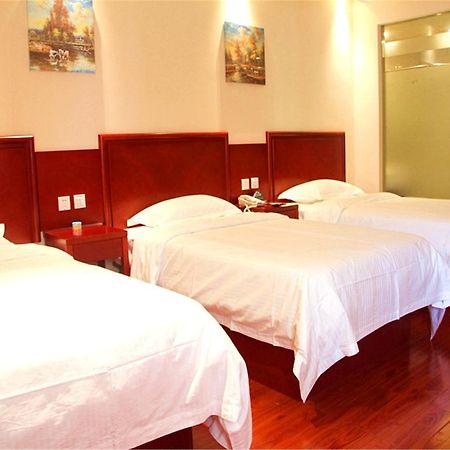 Greentree Inn Chongqing Yuzhou Road Hotel מראה חיצוני תמונה