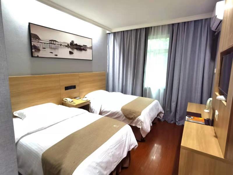 Greentree Inn Chongqing Yuzhou Road Hotel מראה חיצוני תמונה
