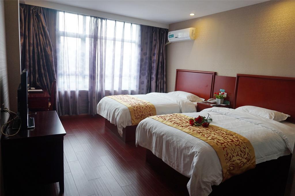 Greentree Inn Chongqing Yuzhou Road Hotel מראה חיצוני תמונה