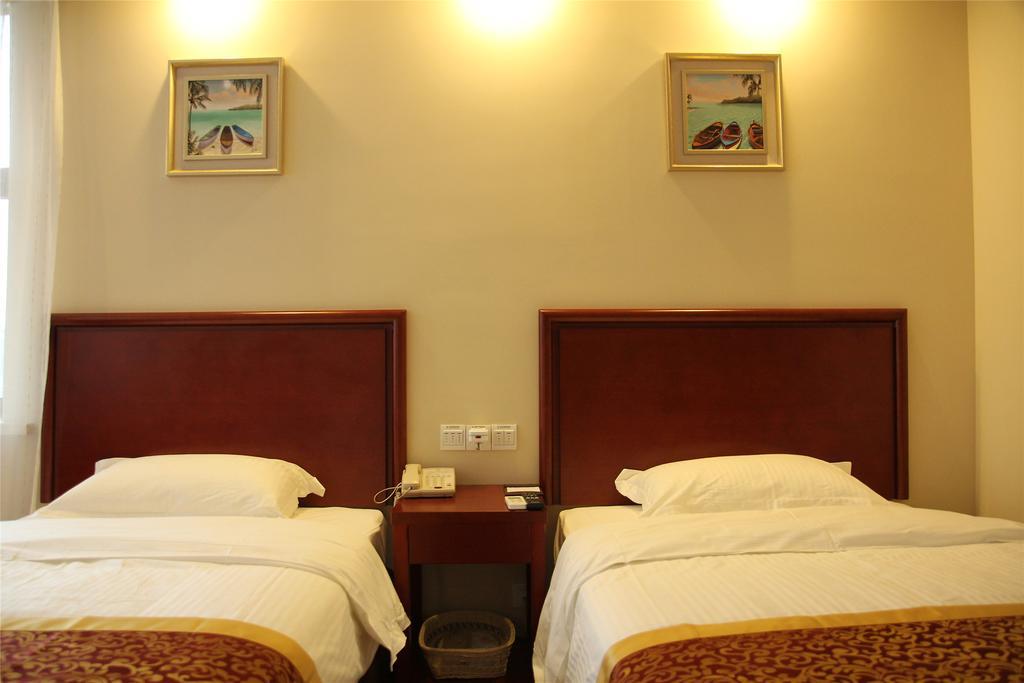 Greentree Inn Chongqing Yuzhou Road Hotel מראה חיצוני תמונה