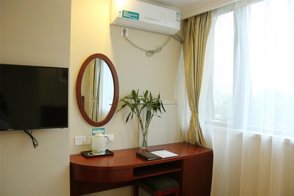 Greentree Inn Chongqing Yuzhou Road Hotel מראה חיצוני תמונה