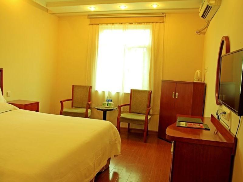 Greentree Inn Chongqing Yuzhou Road Hotel מראה חיצוני תמונה